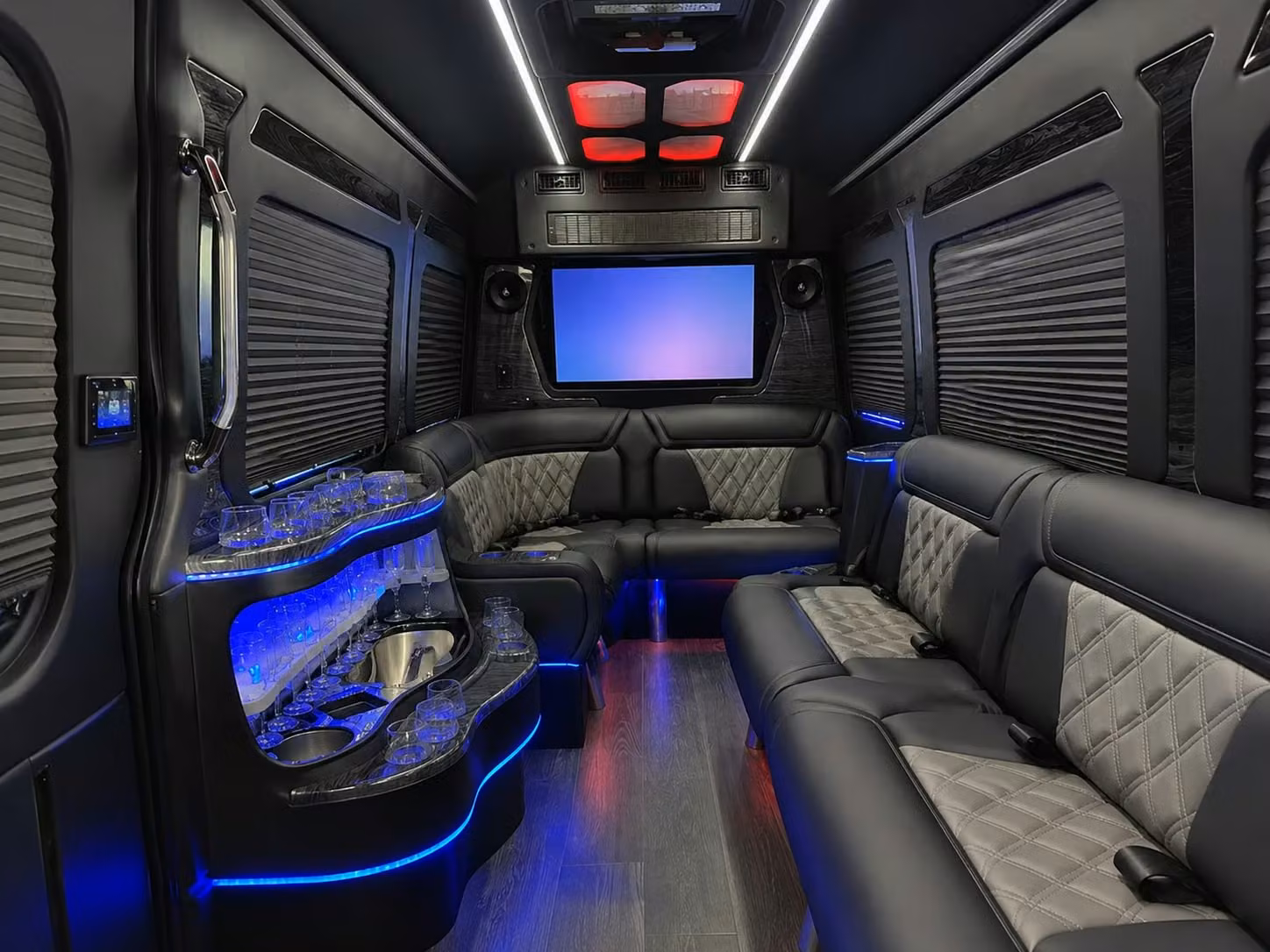 airport transfer shuttles to bradley international airport for corporate groups
