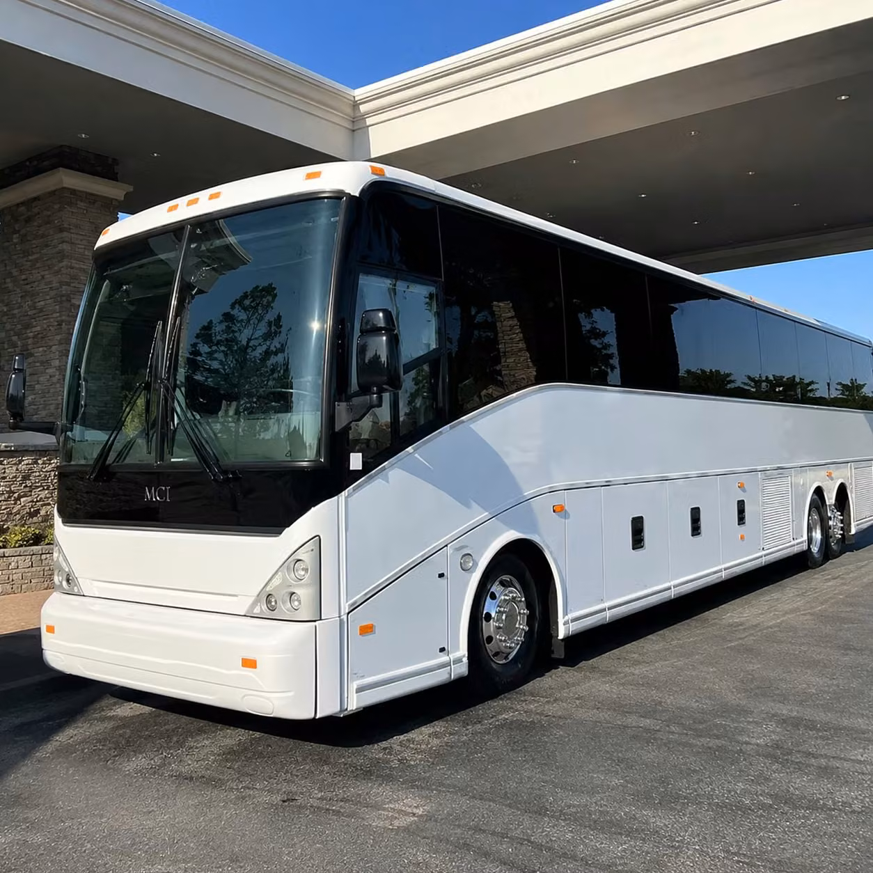 charter bus rentals for hartford science and nature field trips