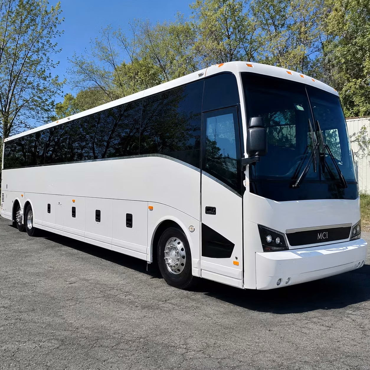 shuttle buses to xfinity theatre in hartford for any size group